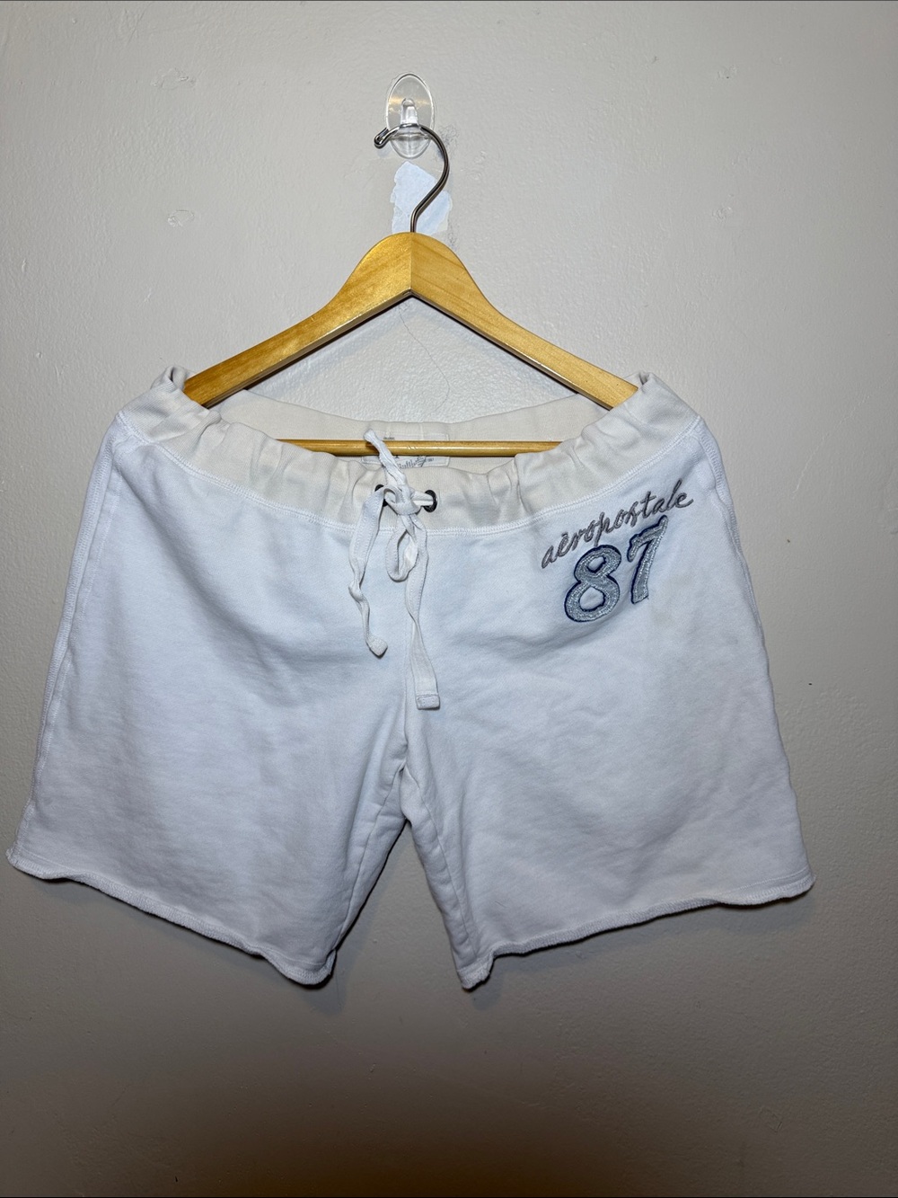 Aeropostale White Drawstring Cozy Athletic Shorts with Embroidered 81